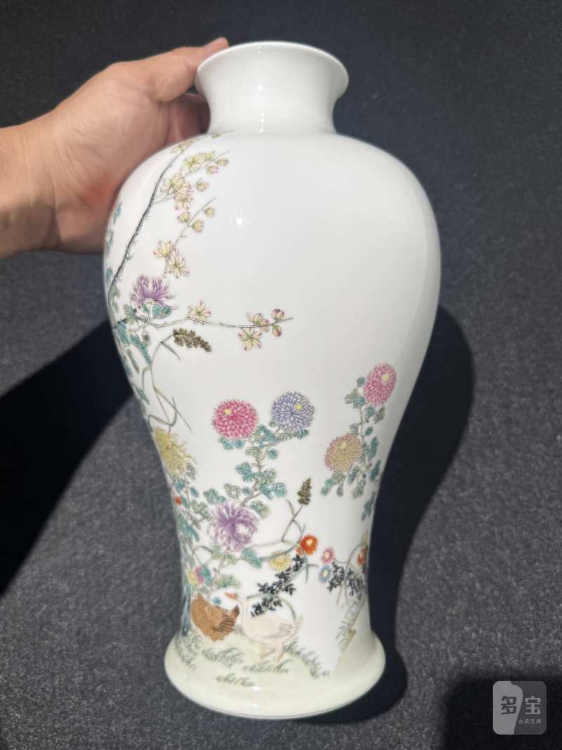 民国 粉彩花鸟纹梅瓶 - 图3